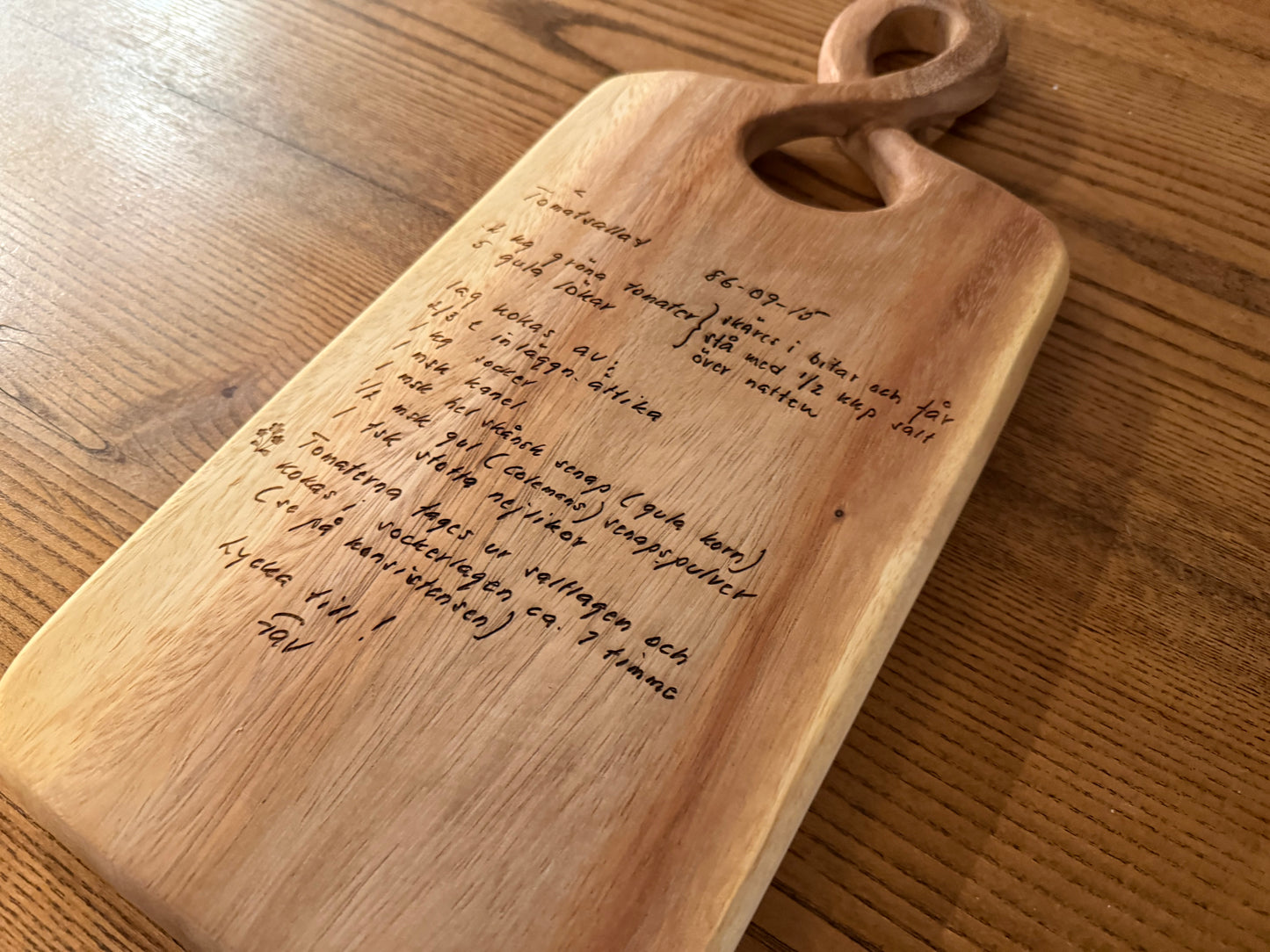 Custom Handwritten Recipe & Note Engraved Serving Board – A Timeless Keepsake